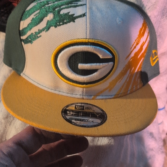 New Era Yellow Snapback Cap - Picture 1 of 3